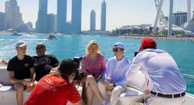 Dubai yacht share tour - Photo Moments